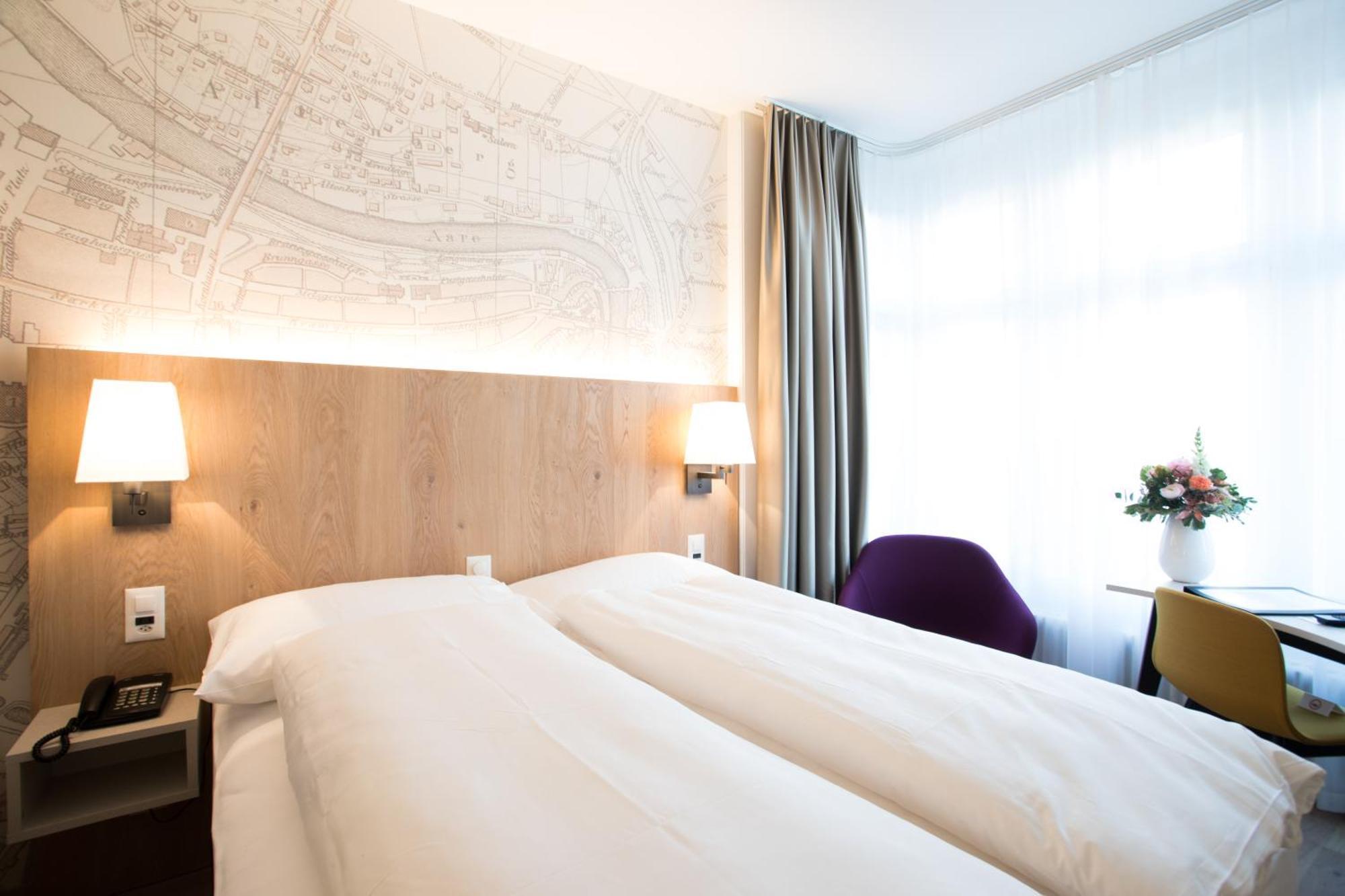 ครูซ เบิร์น โมเดิร์น ซิตี้ โฮเทล Hotel ภายนอก รูปภาพ